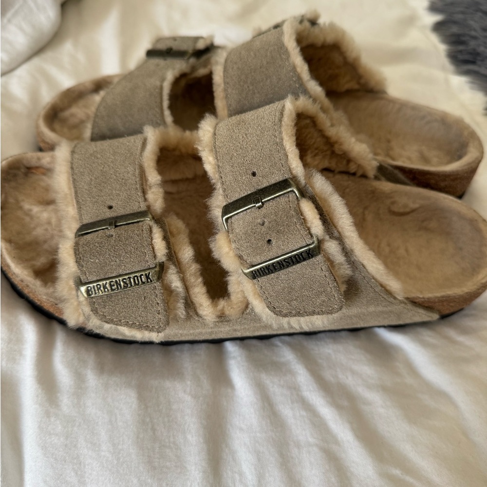 Birkenstock Arizona Shearling women’s size 10 worn handful of times - Picture 4 of 7